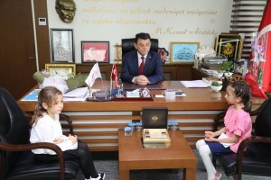 Başkan Ecrin Demir: “Eğitim – öğretimi her zaman ön planda tutacağım”